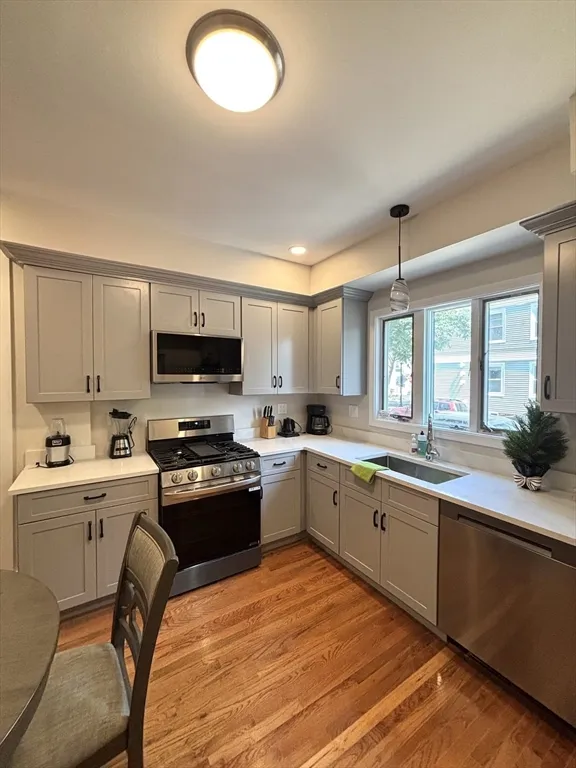 316 Western Ave, Riverside