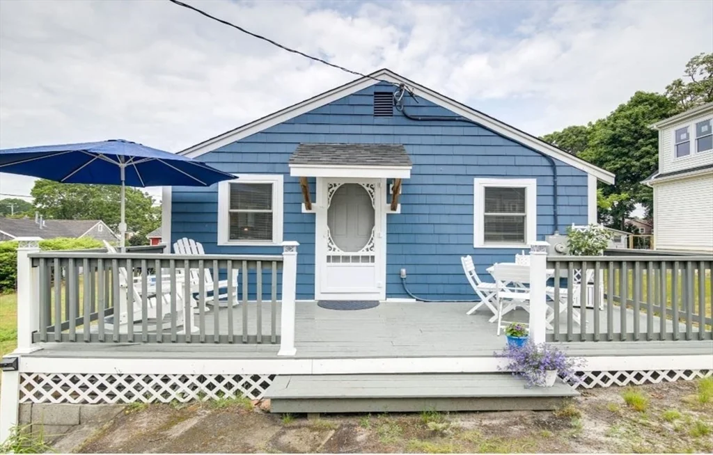 4 Atlantic Ave, Wareham