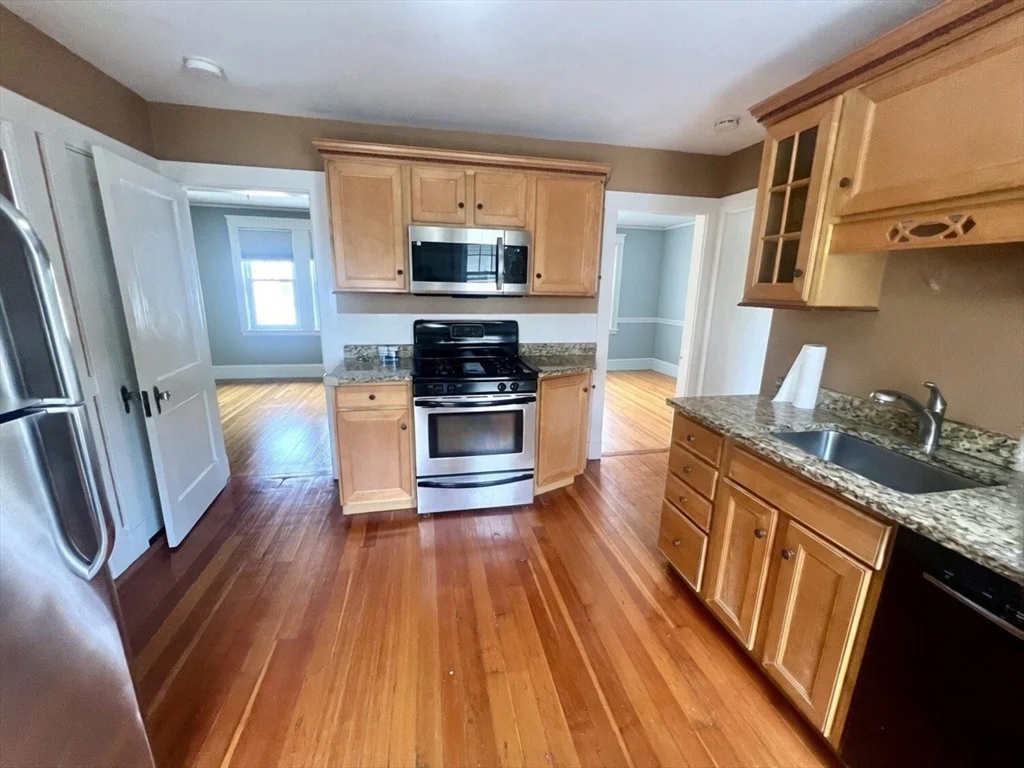 7 Summer St, West Roxbury