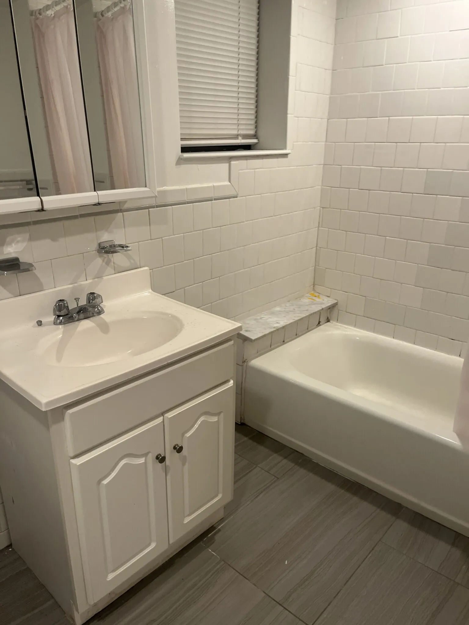 111 Queensberry St, Fenway