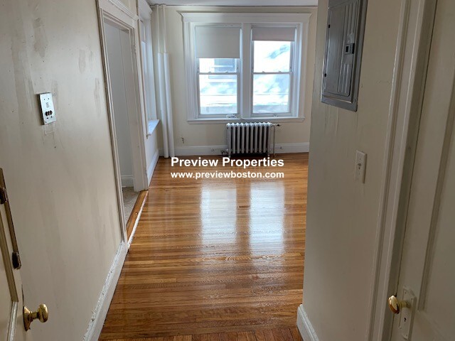 1163 Boylston St, Fenway