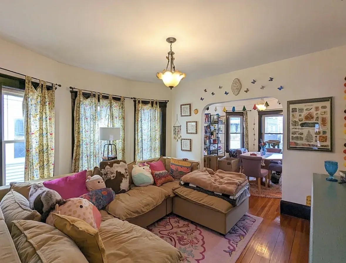 69 Prichard Ave, Powder House Square