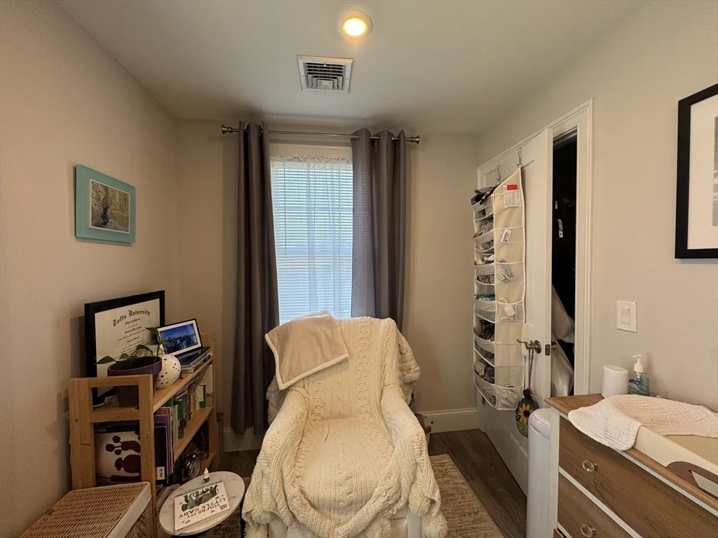 5-9R Trenton, East Boston