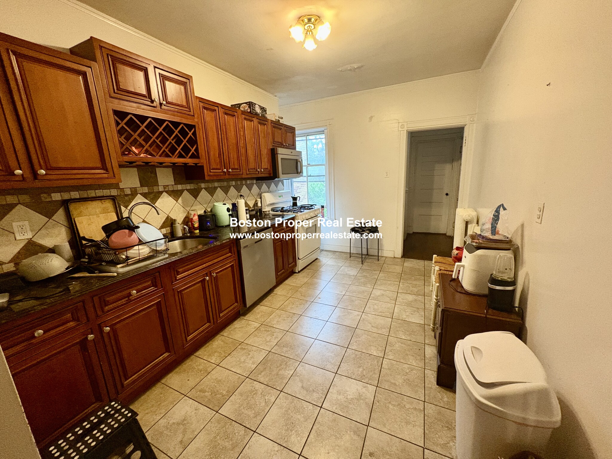 1911 Beacon St, Brookline