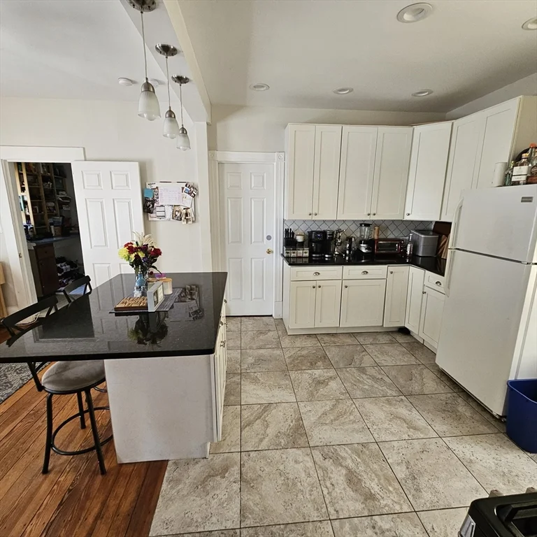 544 Trapelo Rd, Belmont