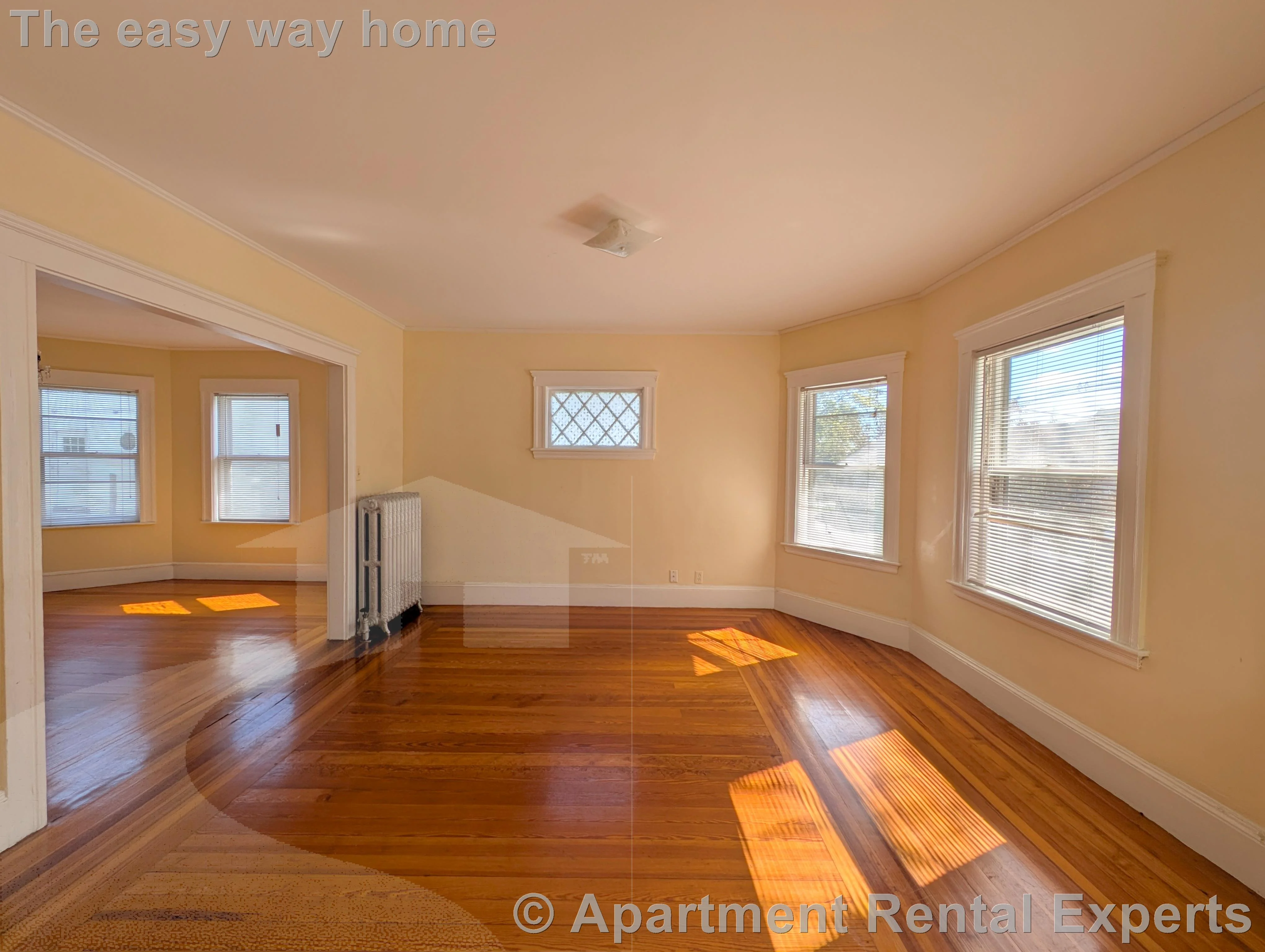 58 Monument St, Tufts