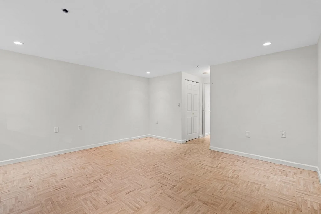 357 Commercial St, Waterfront