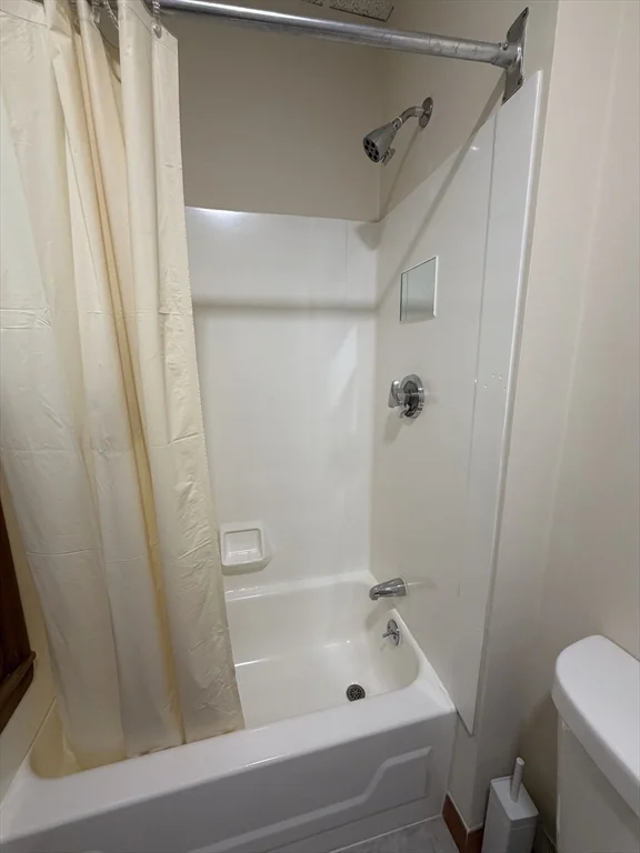 174 Adams St, Waltham