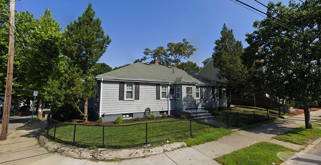 5297 Washington, West Roxbury