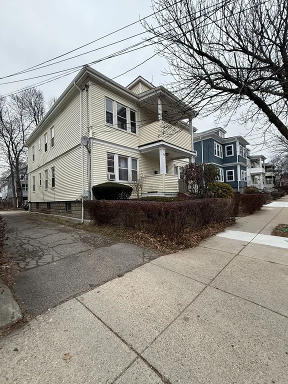 29 Almont St, Mattapan
