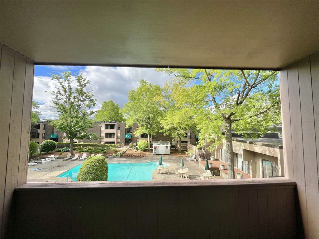 2 Shrewsbury Green Dr, Shrewsbury