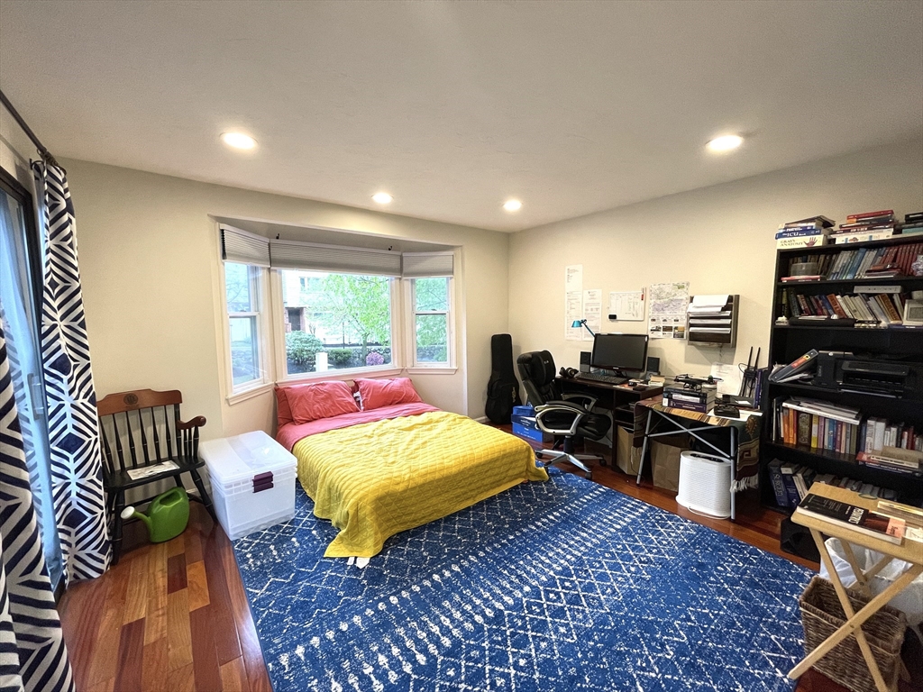 119 Beaconsfield, Aspinwall Hill