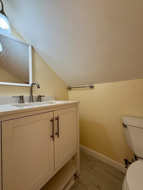 238 Washington, Winchester