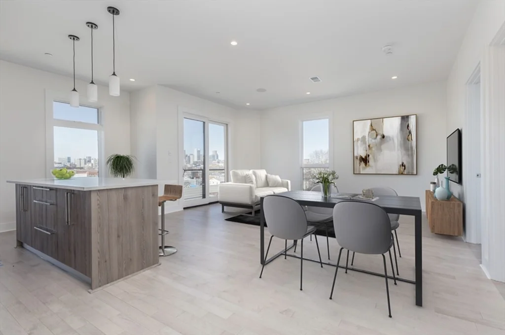 232 Old Colony Ave, South Boston