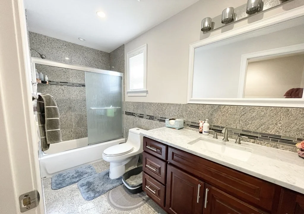 32 Sumner St, Dorchester