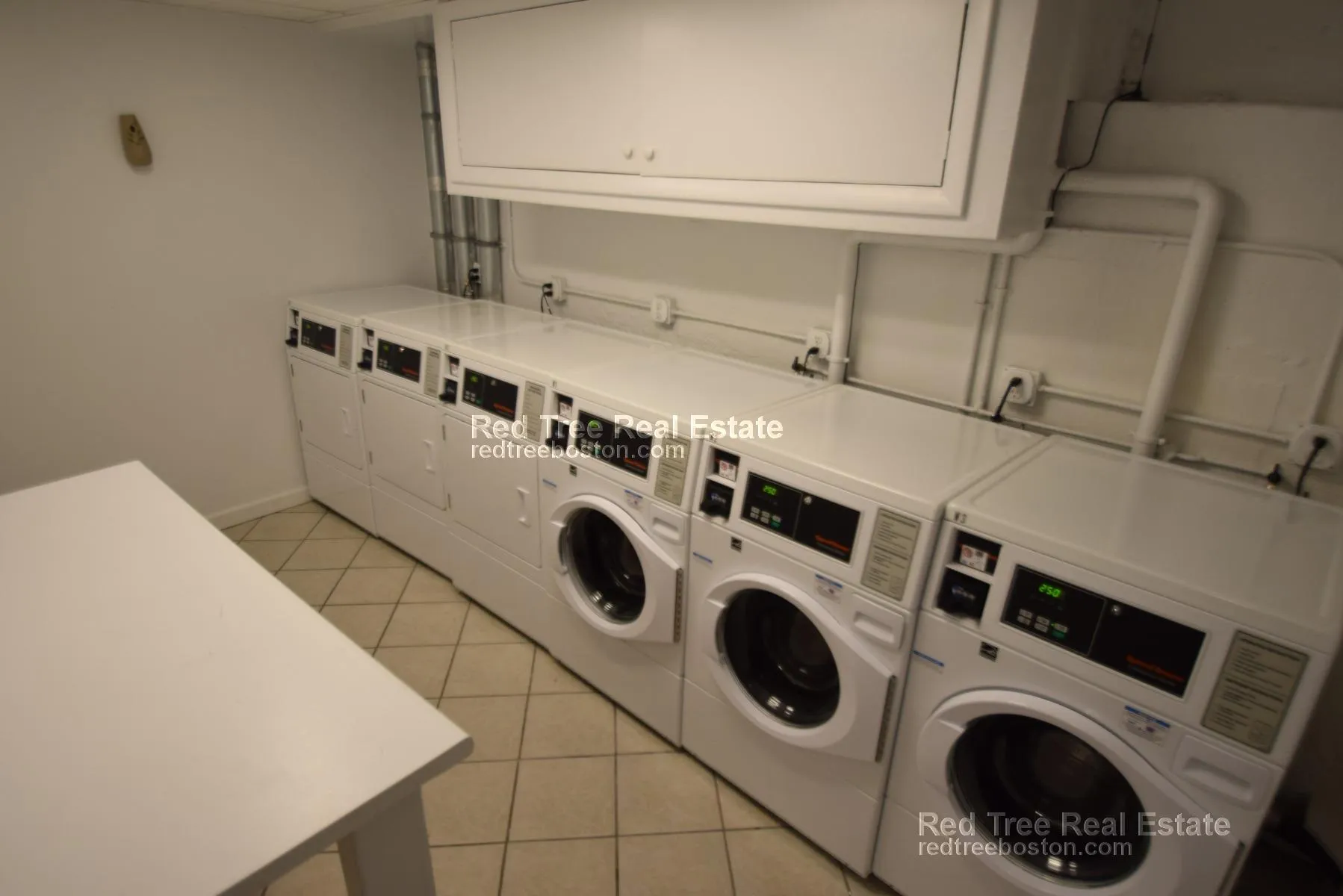 100 Kilsyth Rd, Brighton