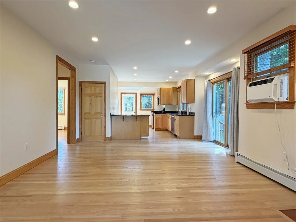 63 Pierrepont Rd, Newton Lower Falls