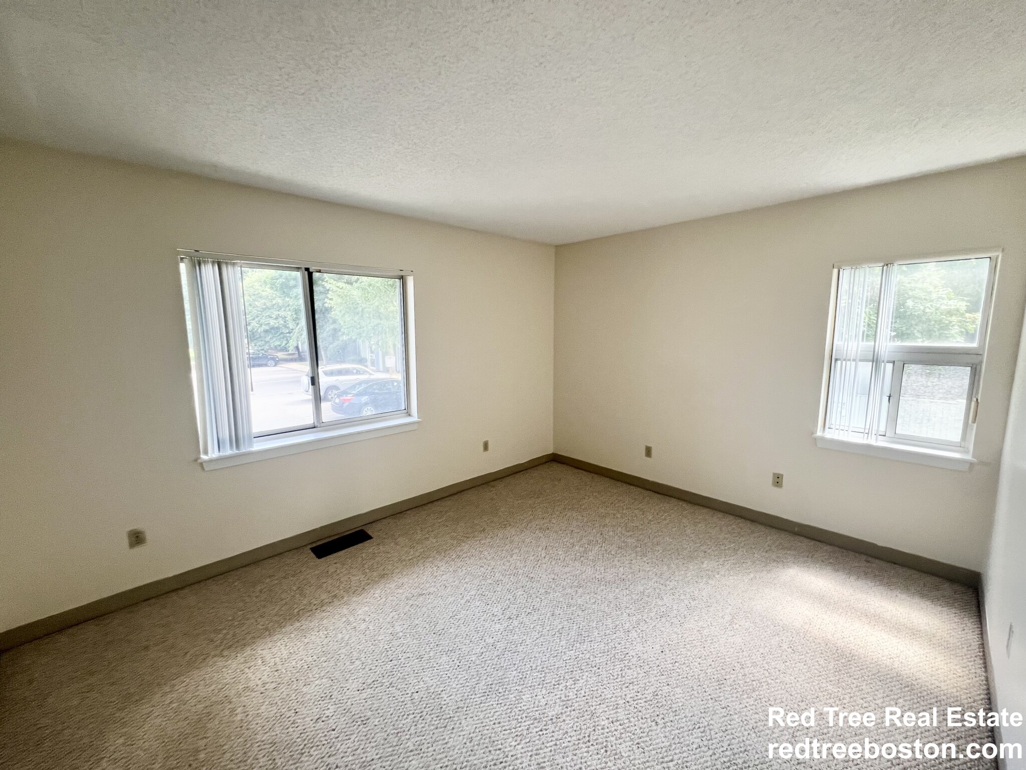 150 North Beacon St, Brighton