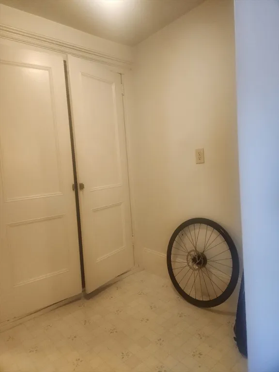 231 Commonwealth Ave, Back Bay