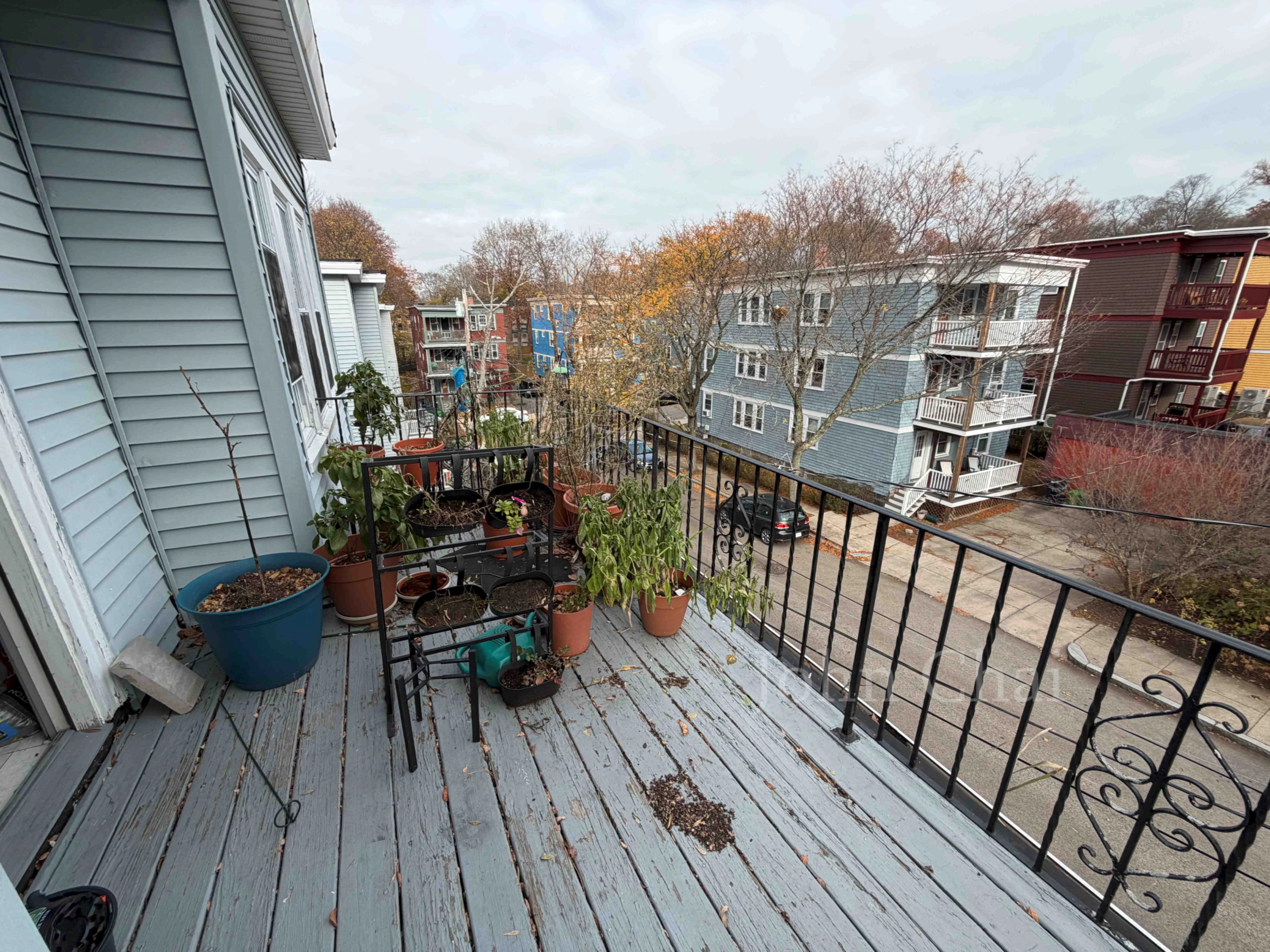 33 Lourdes Ave, Jamaica Plain