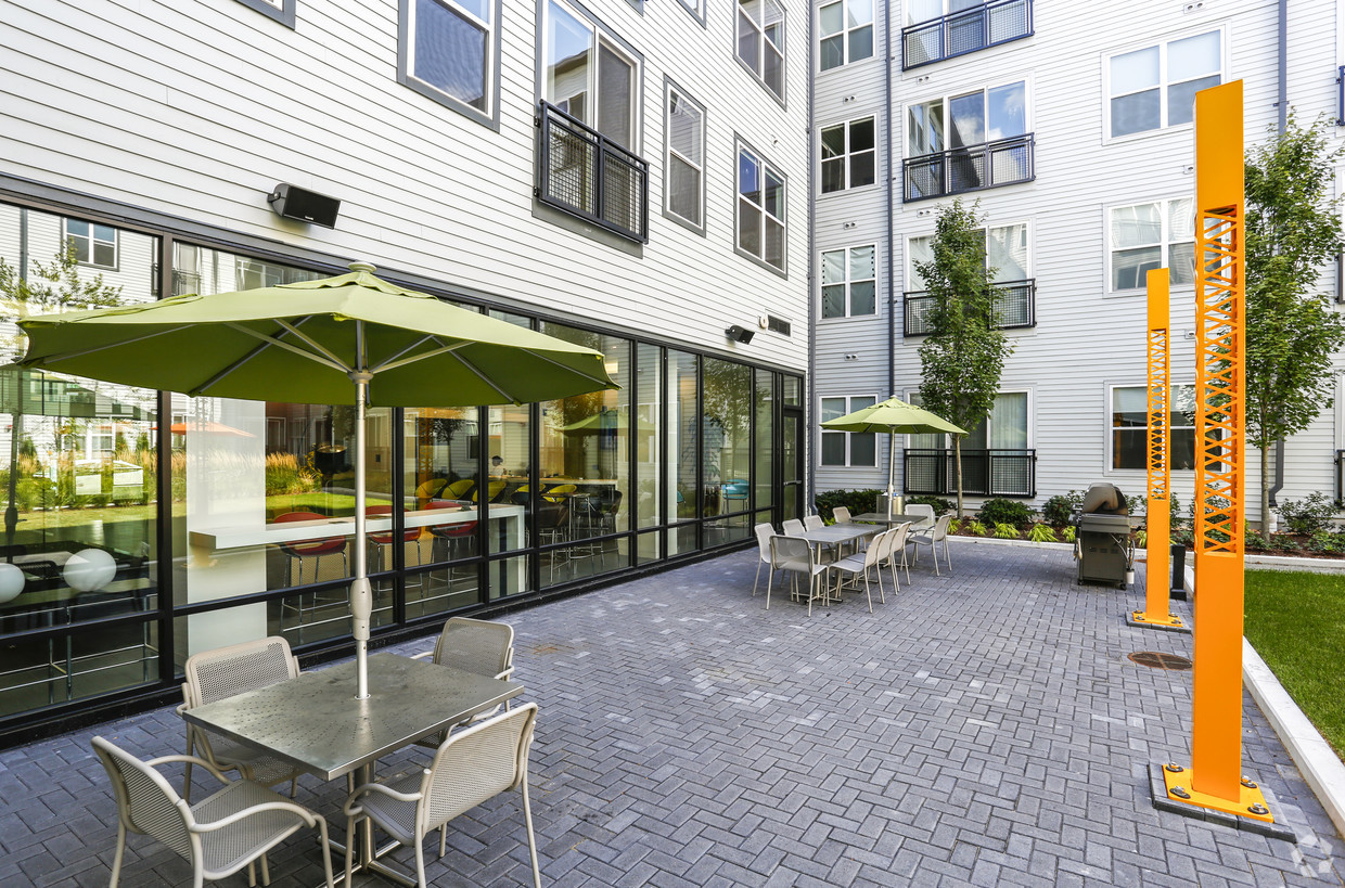 1 bed, 1 bath apartment for rent at 320 D St Unit 130, South Boston — photo 9 of 11