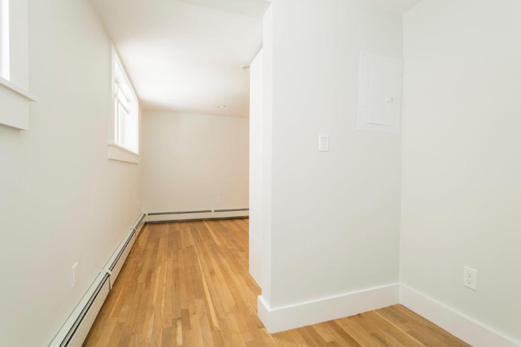 3 bed, 2 bath apartment for rent at 31 South St Unit B4, Brighton — photo 2 of 10