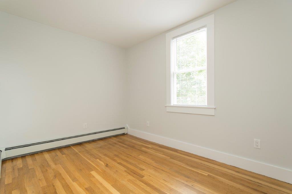 3 bed, 2 bath apartment for rent at 31 South St Unit B4, Brighton — photo 3 of 10