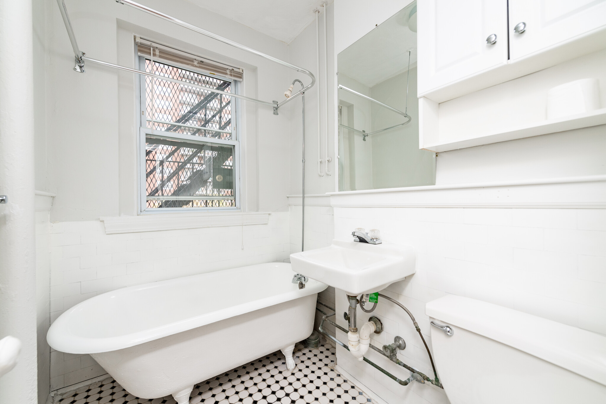 49 Worthington St, Mission Hill