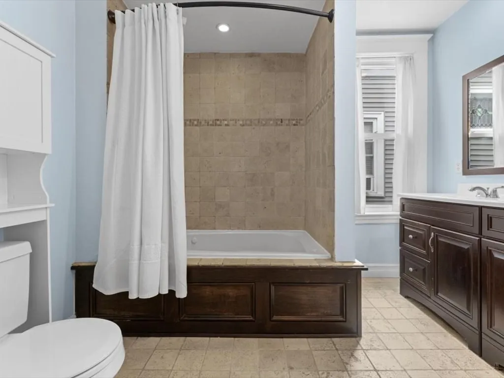 10 Ticknor St, South Boston