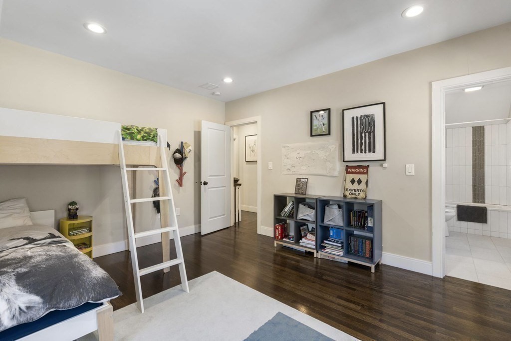 265 Jackson St, Newton