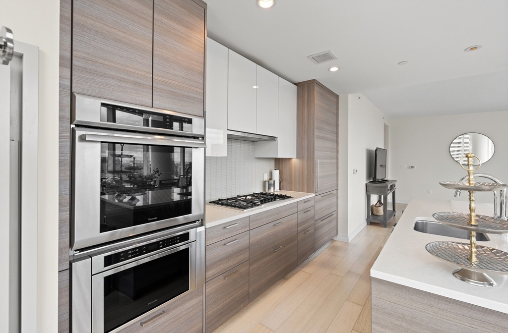 1 Franklin St, Midtown