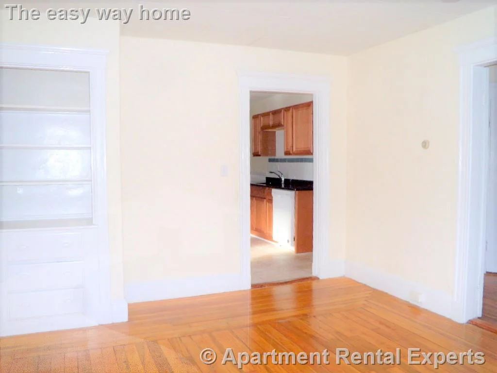 40 Linden Ave, Porter Square