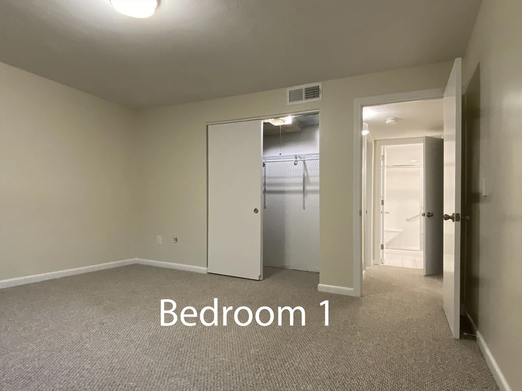 176 Maple Ave, Rutland