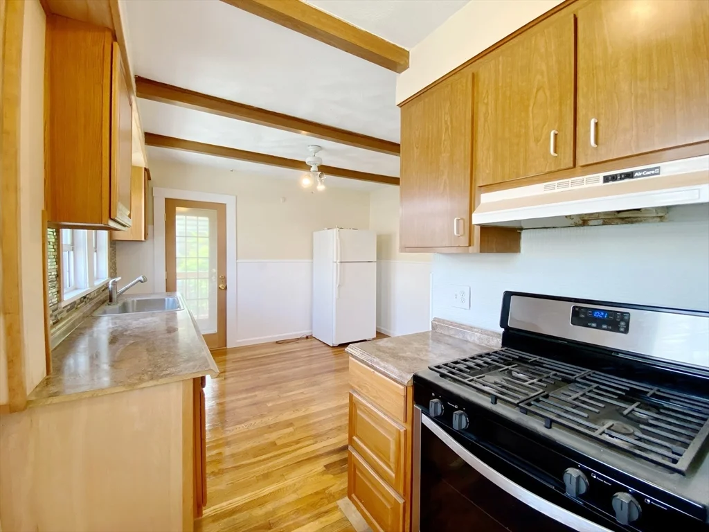 9 Crest Hill Rd, Ten Hills