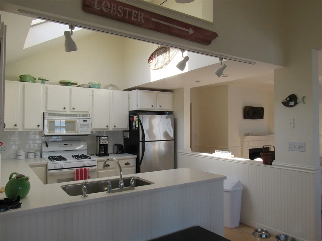 4 Cliff Rd, Little Neck