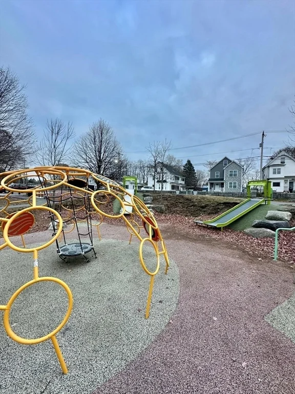 363 Hildreth, Lowell