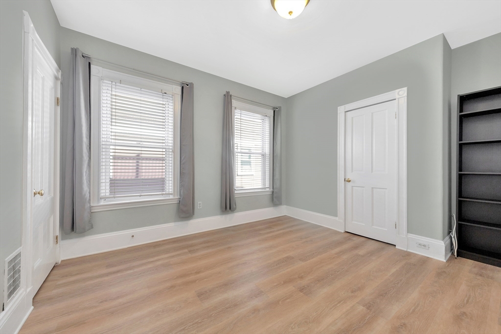 6 Bellflower St, Dorchester