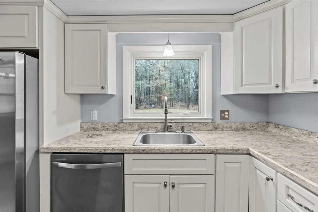 323 Flagg St, Bridgewater