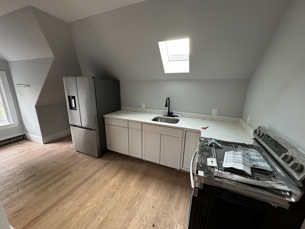 117 Thorndike St, Coolidge Corner