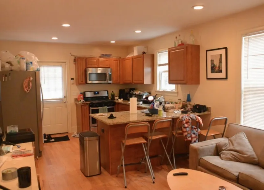 35 Pratt St, Allston