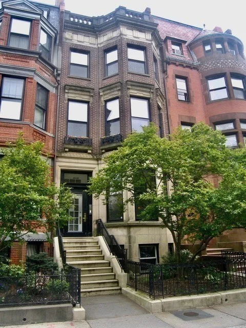 232 Commonwealth, Back Bay