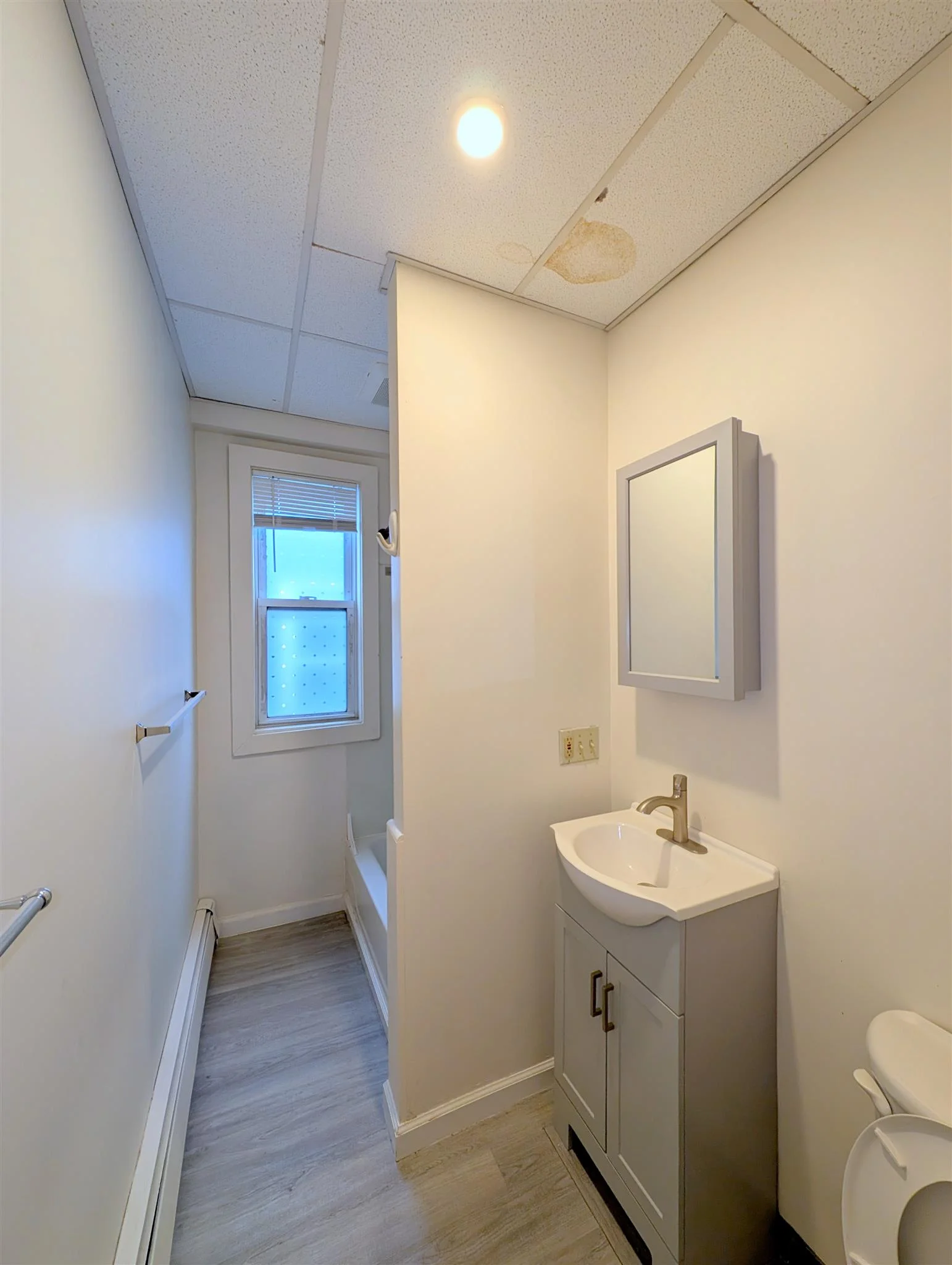 61 Webster Ave, Ward Two