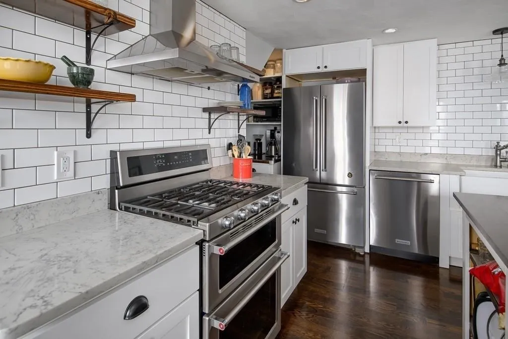 144 Brooks St, East Boston