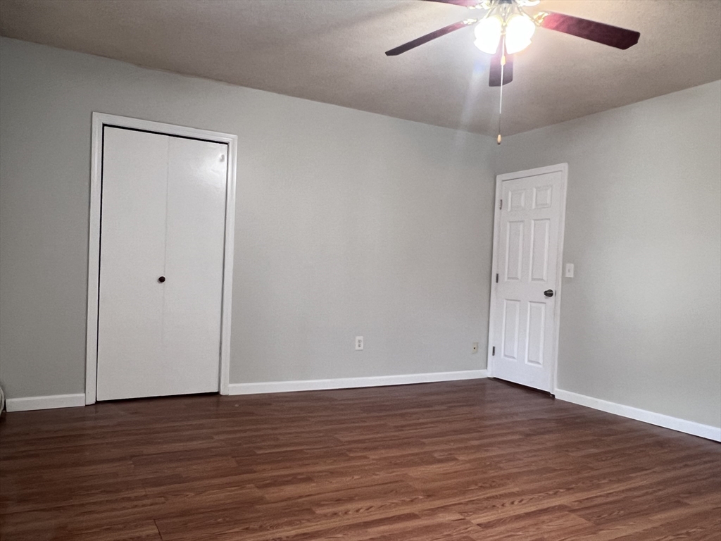 991 County St, Fall River