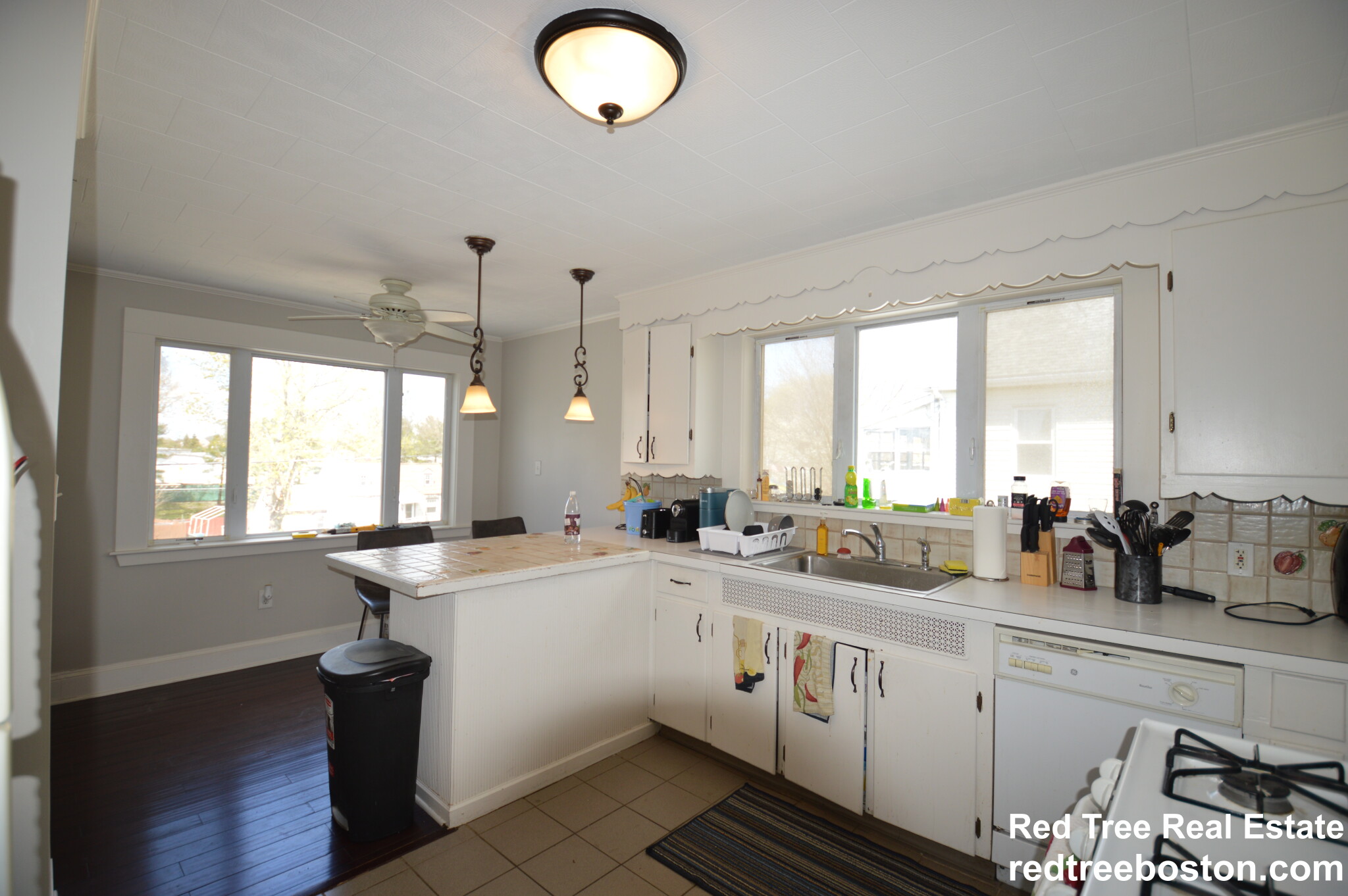 4 bed, 2 bath apartment for rent at 894 Fellsway Unit 2, Medford — photo 23 of 27