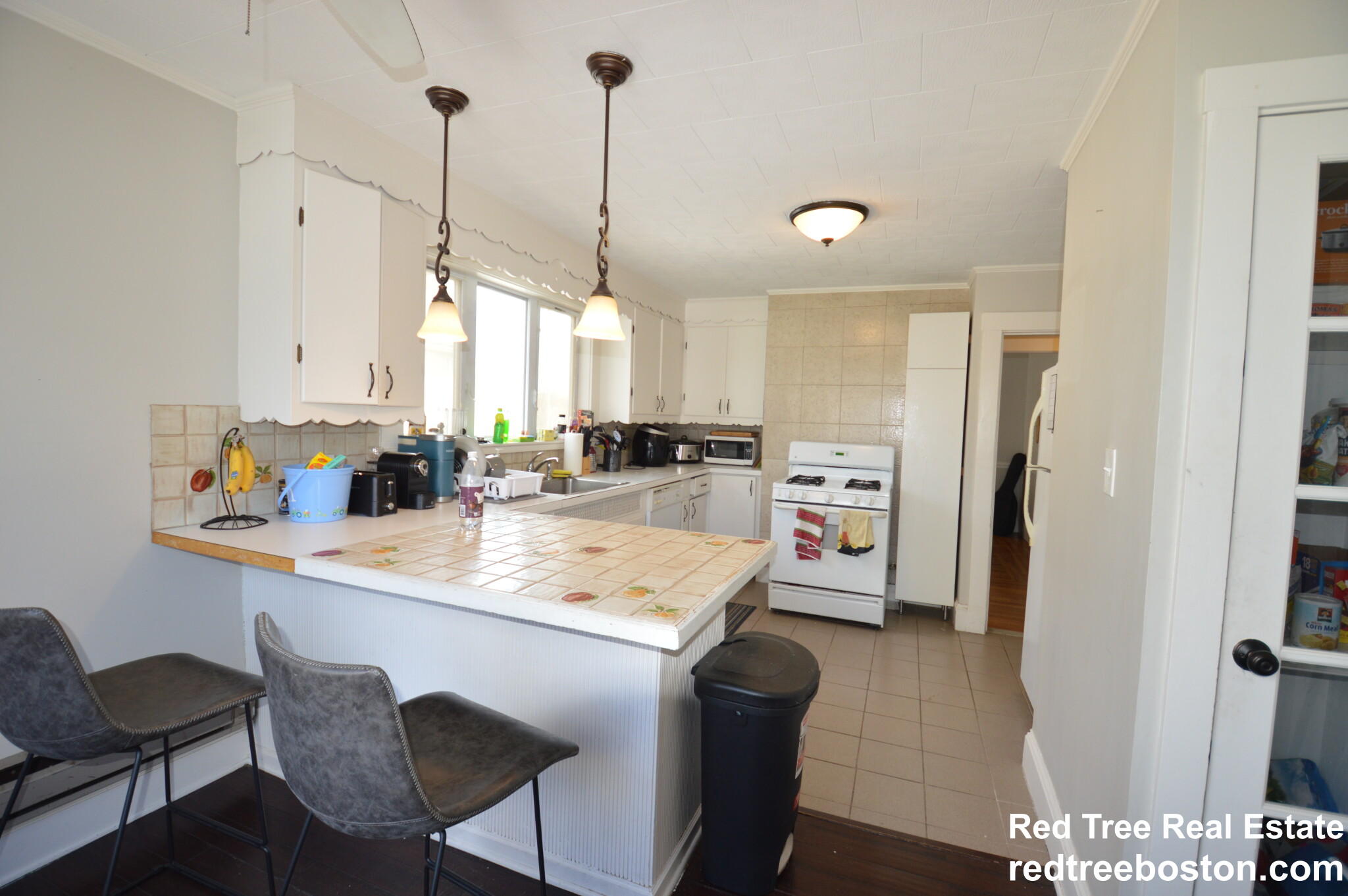 4 bed, 2 bath apartment for rent at 894 Fellsway Unit 2, Medford — photo 22 of 27