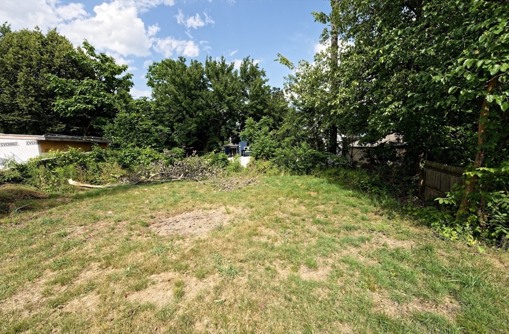 1143 Grafton St, Worcester