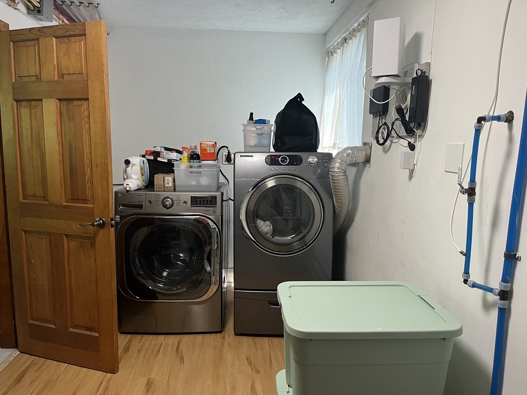 16 Foster Rd, Lexington