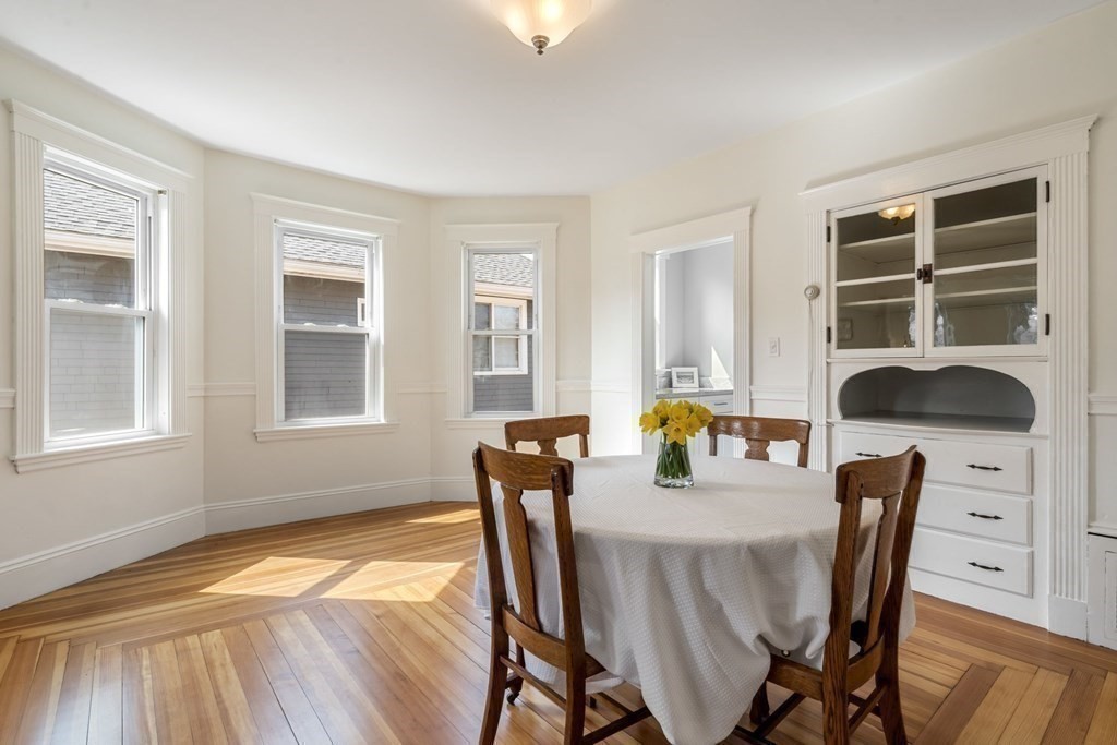 172 Beech St, Belmont