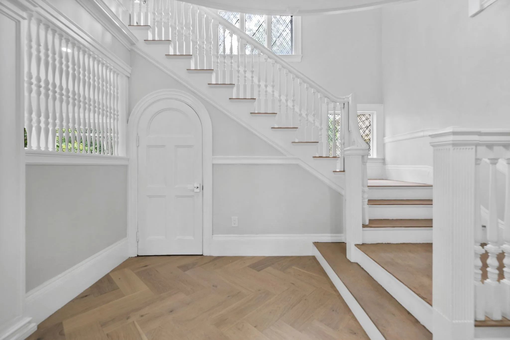 476 Heath St, Chestnut Hill